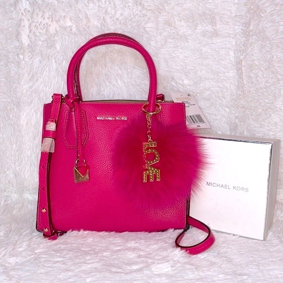 New Michael Kors Mercer Kors Studio Medium Messenger and Love Charm Fur Pom Pom - Picture 1 of 16